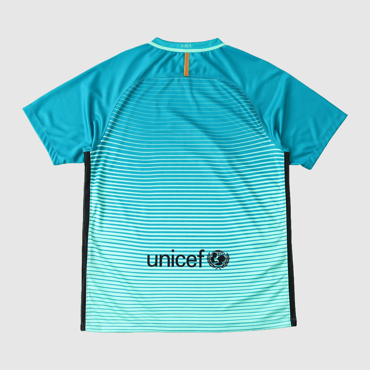 FC Barcelona 2016/17 Third Shirt