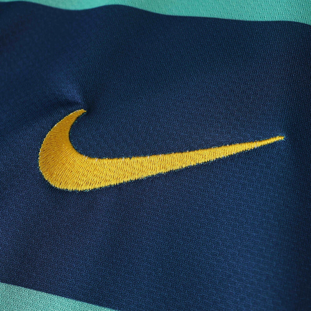 FC Barcelona 2010/11 Away Shirt