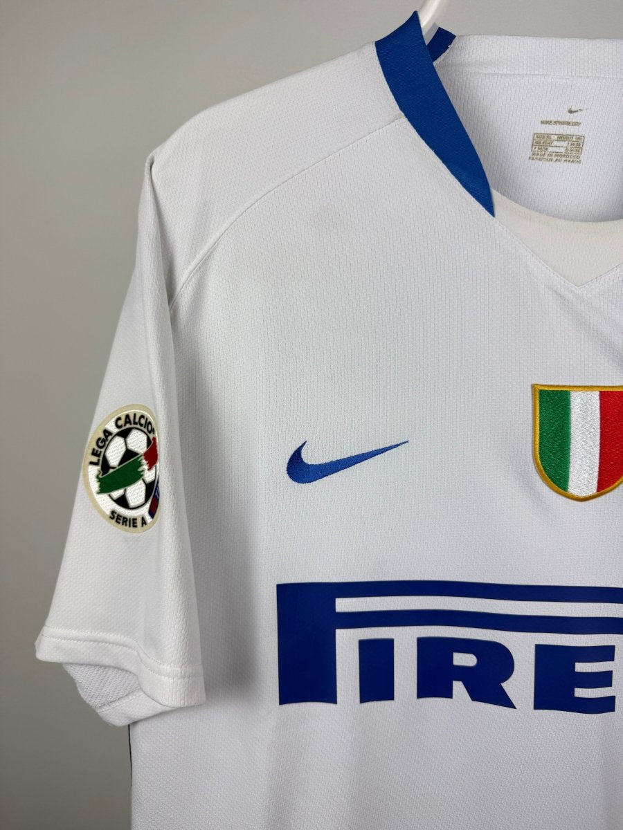 Adriano - Inter 2006/07 away shirt π§π·