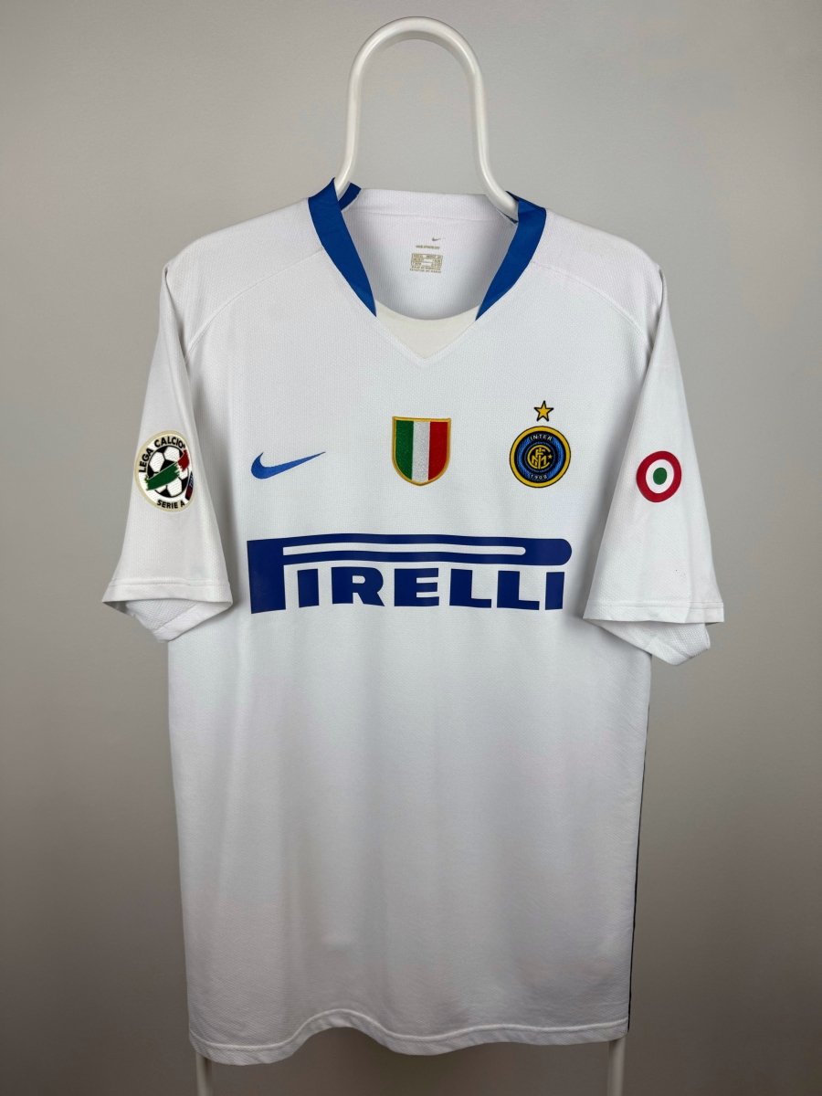 Adriano - Inter 2006/07 away shirt π§π·