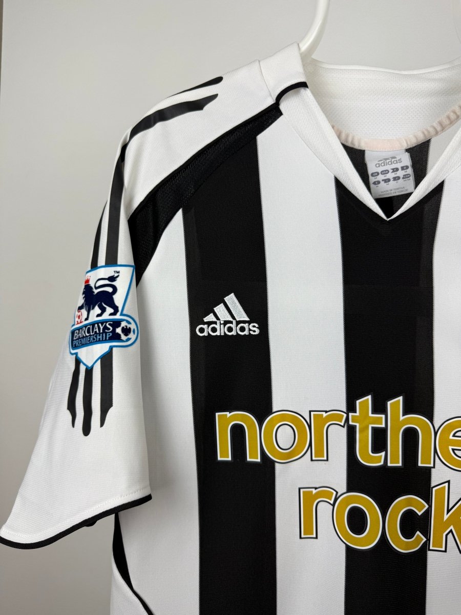 Alan Shearer - Newcastle 2005/06 home shirt ๐ด๓ ง๓ ข๓ ฅ๓ ฎ๓ ง๓ ฟ