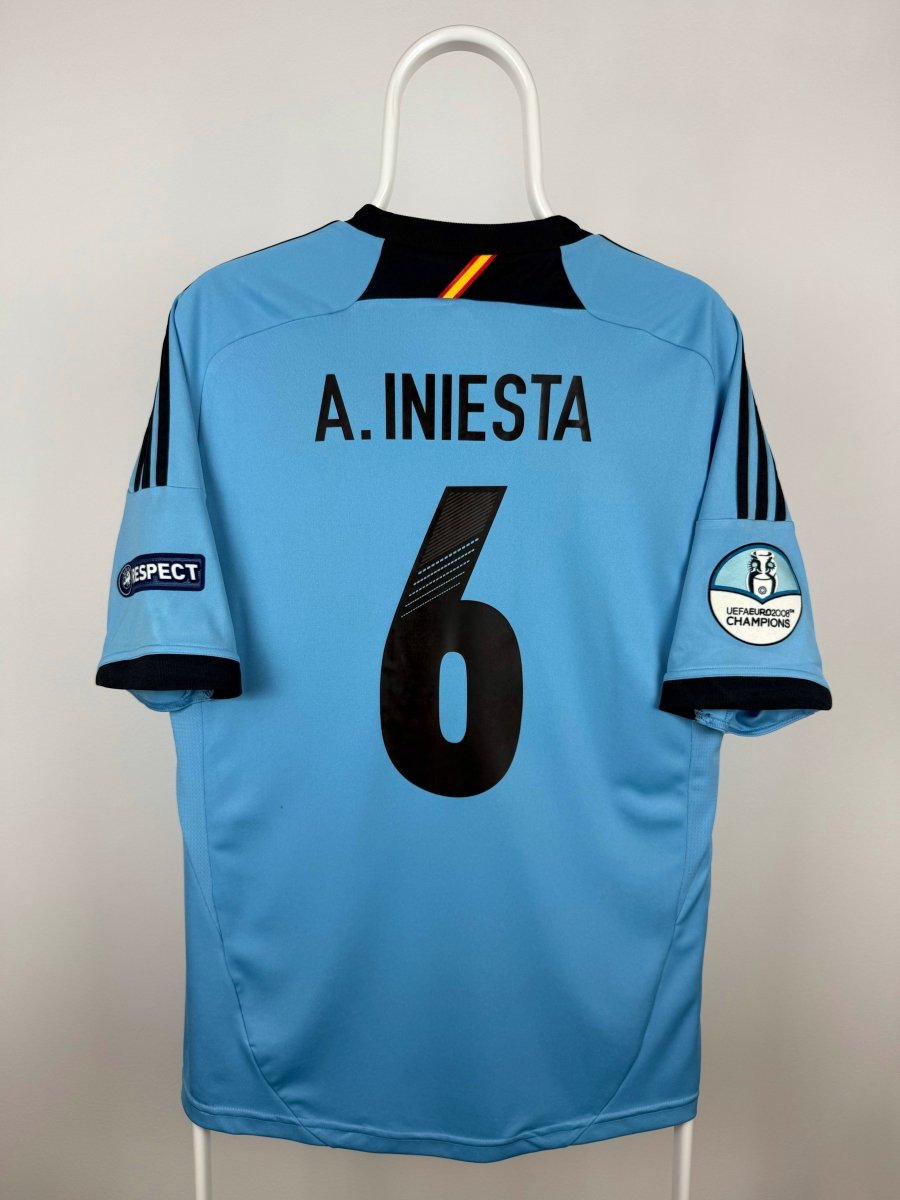 Andres Iniesta - Spain 2012 away shirt 🇪🇸