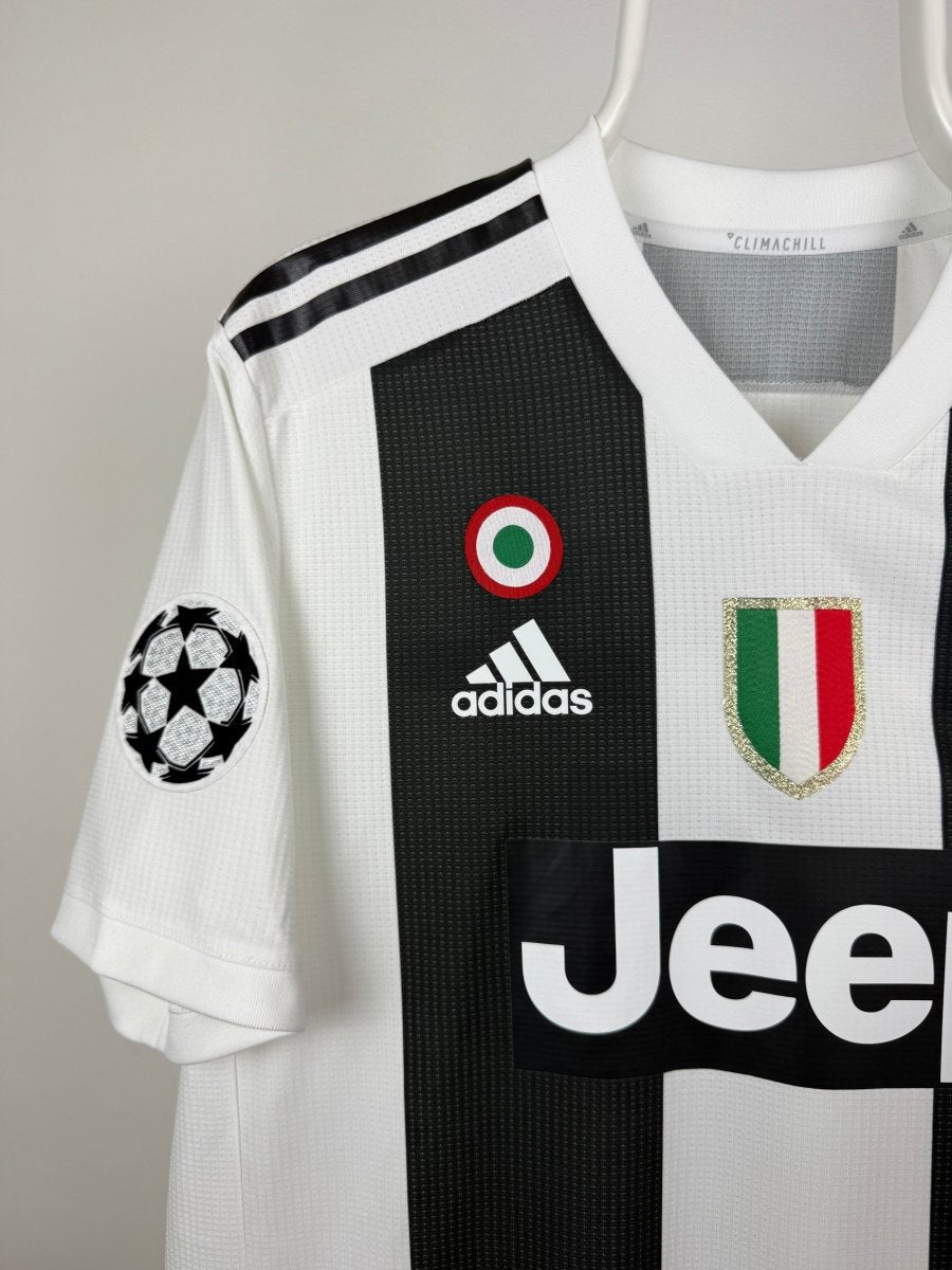 Cristiano Ronaldo - Juventus 2018/19 home shirt AUTHENTIC π΅πΉ