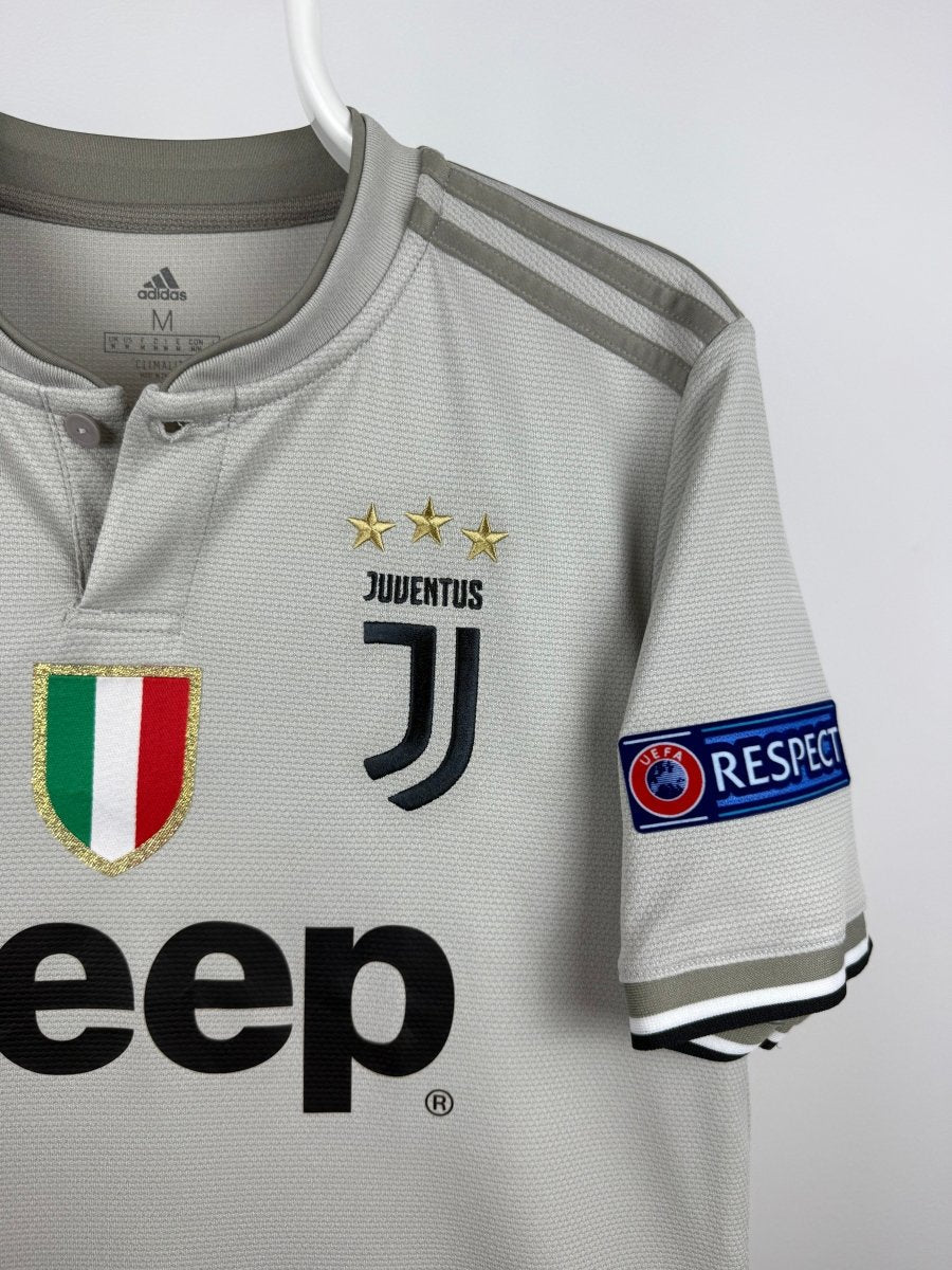 Cristiano Ronaldo - Juventus 2018/19 away shirt π΅πΉ