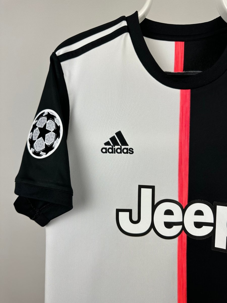 Cristiano Ronaldo - Juventus 2019/20 home shirt π΅πΉ