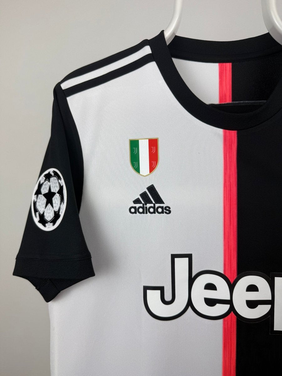 Cristiano Ronaldo - Juventus 2019/20 home jersey π΅πΉ