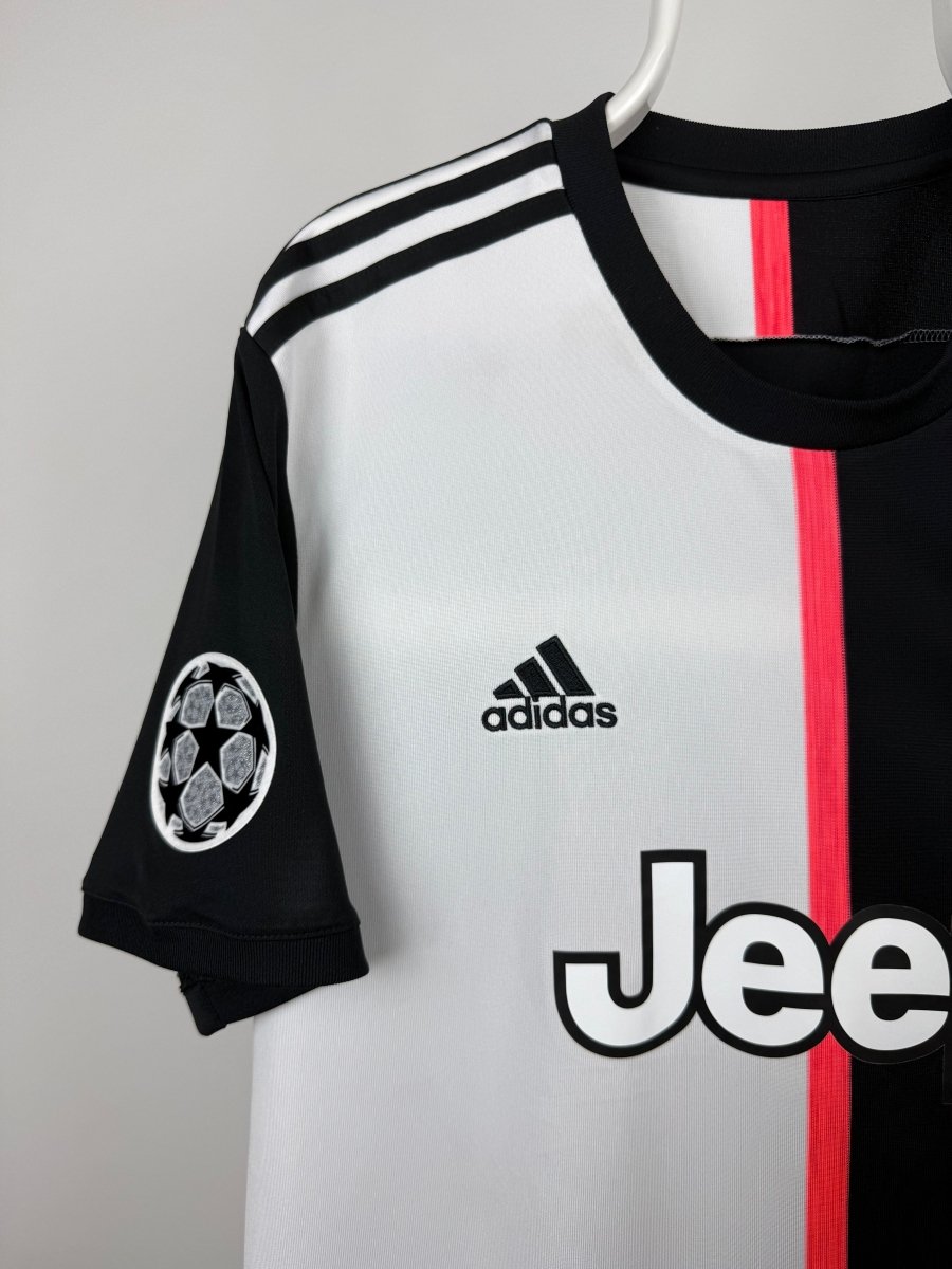 Cristiano Ronaldo - Juventus 2019/20 home shirt π΅πΉ