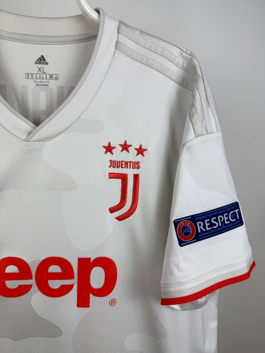 Cristiano Ronaldo - Juventus 2019/20 away shirt π΅πΉ