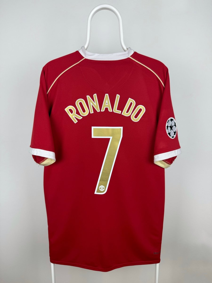 Cristiano Ronaldo - Manchester United 2006/07 home shirt π΅πΉ