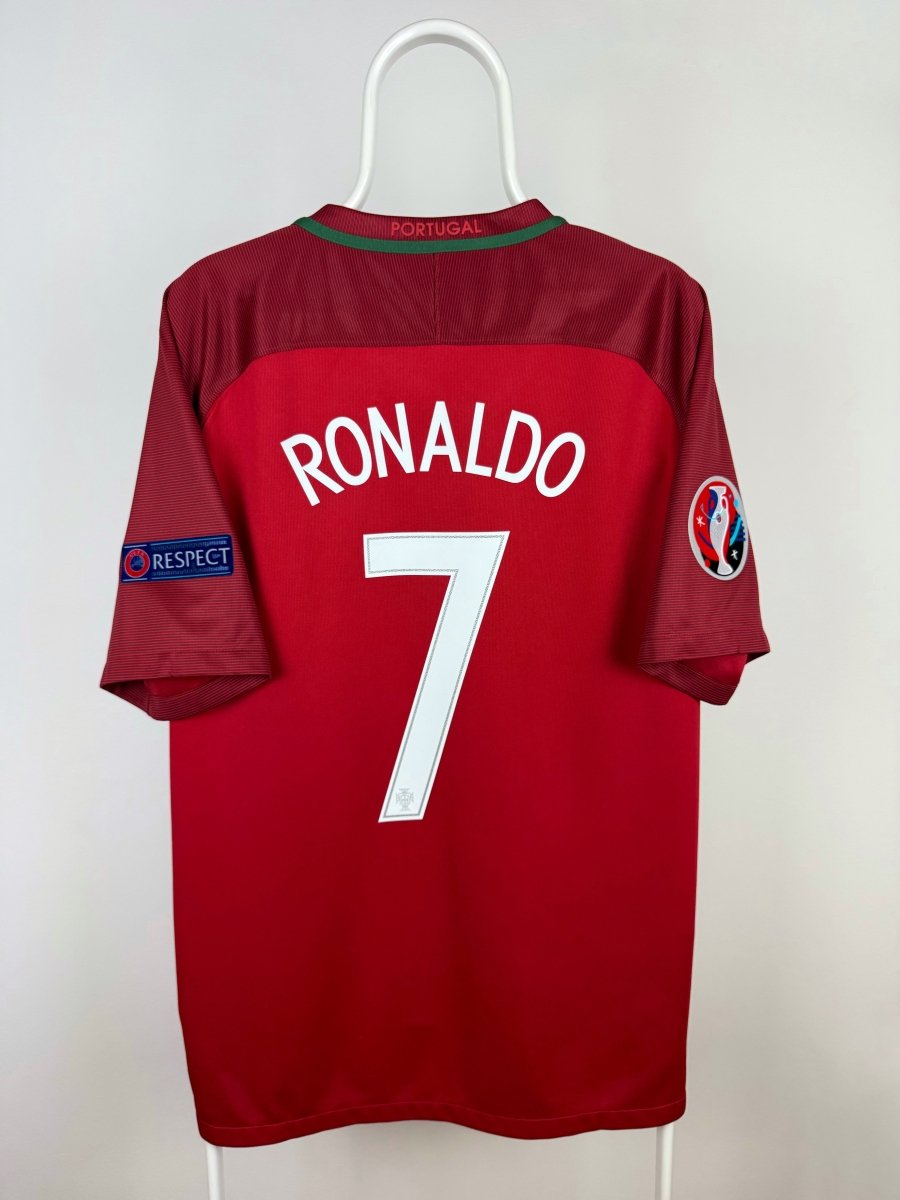 Cristiano Ronaldo - Portugal 2016 home shirt π΅πΉ