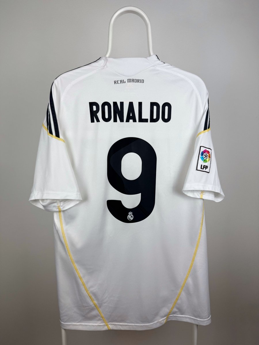 Cristiano Ronaldo - Real Madrid 2009/10 home shirt π΅πΉ