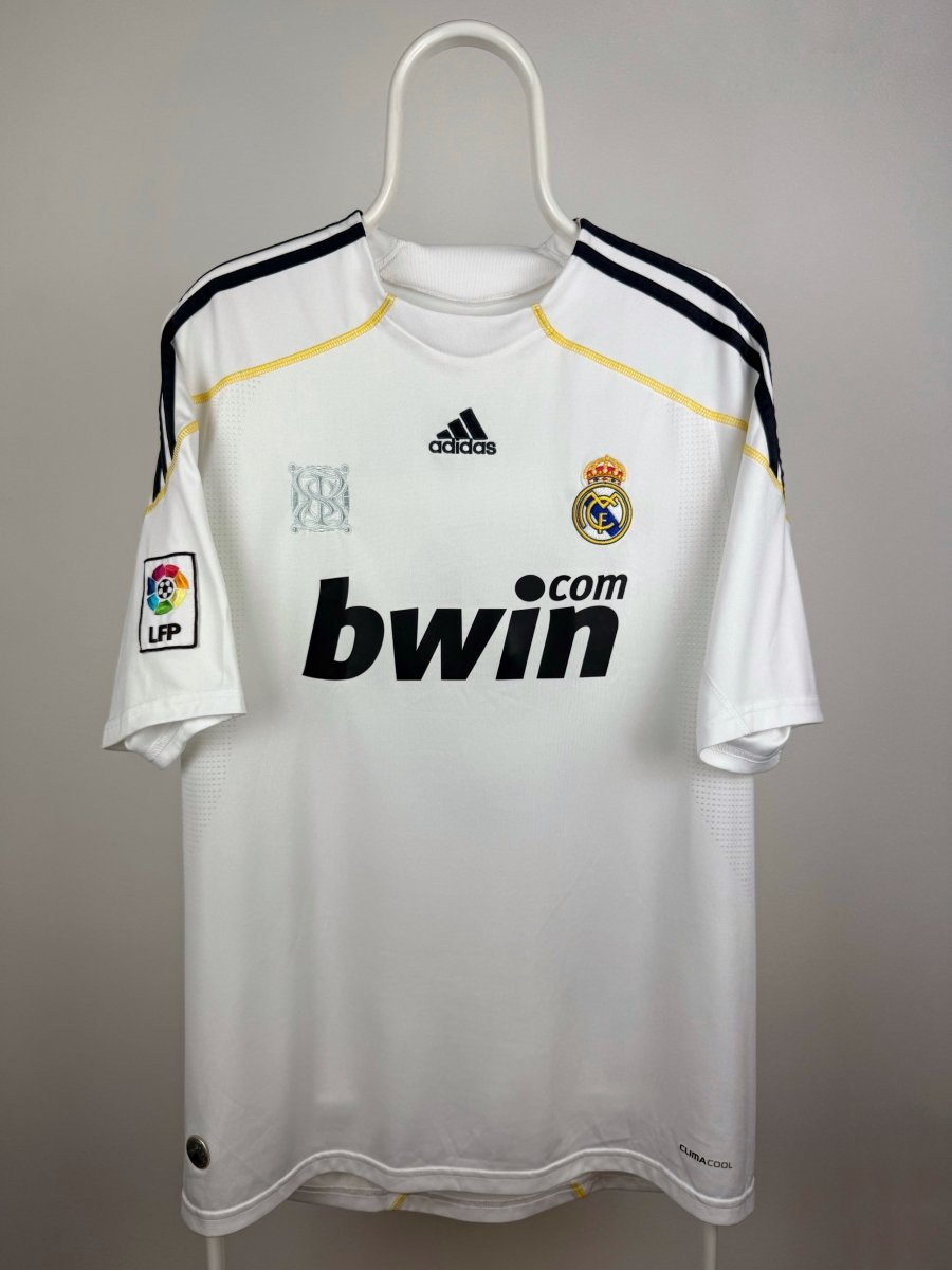 Cristiano Ronaldo - Real Madrid 2009/10 home shirt π΅πΉ