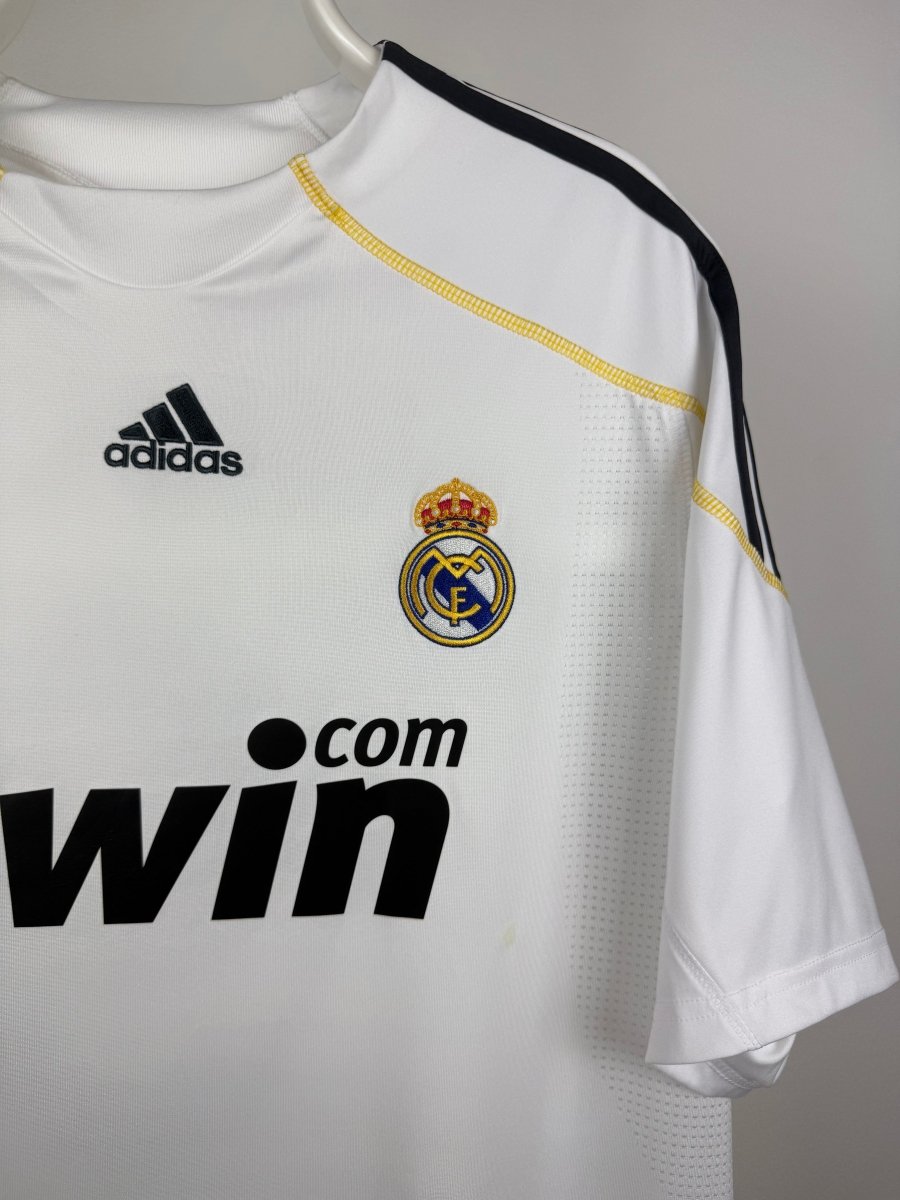 Cristiano Ronaldo - Real Madrid 2009/10 home shirt π΅πΉ