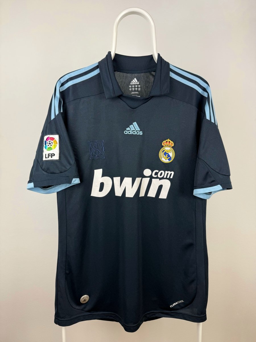 Cristiano Ronaldo - Real Madrid 2009/10 Away Shirt π΅πΉ