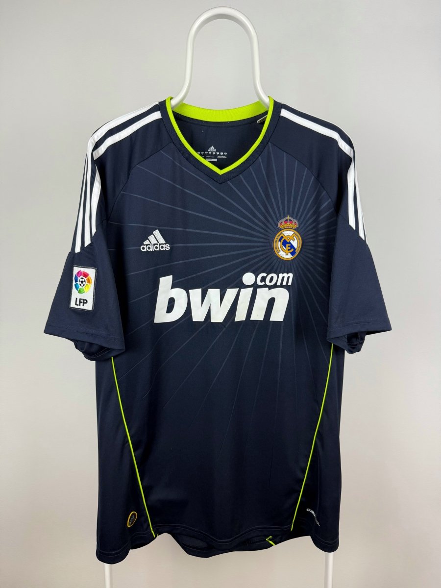 Cristiano Ronaldo - Real Madrid 2010/11 away shirt π΅πΉ