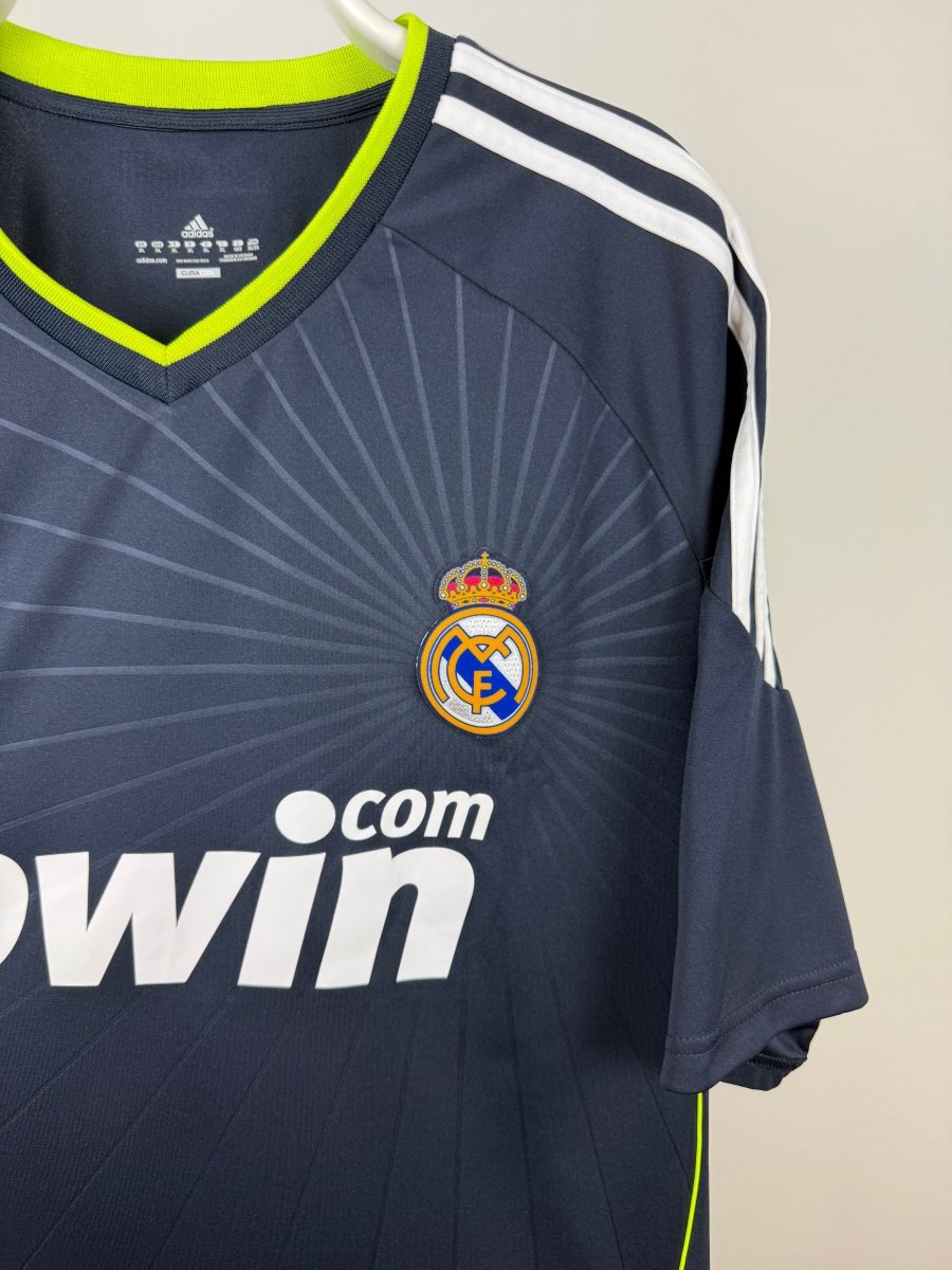Cristiano Ronaldo - Real Madrid 2010/11 away shirt π΅πΉ