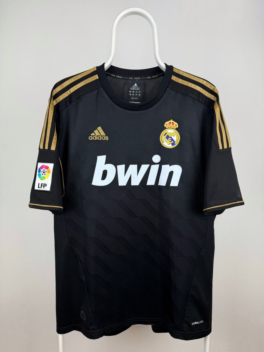 Cristiano Ronaldo - Real Madrid 2011/12 away shirt π΅πΉ