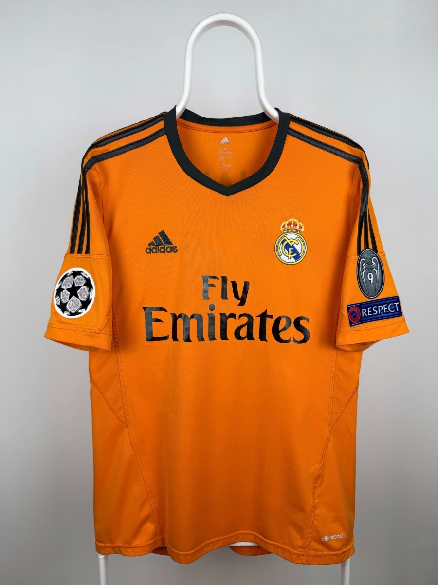 Cristiano Ronaldo - Real Madrid 2013/14 Away Shirt π΅πΉ