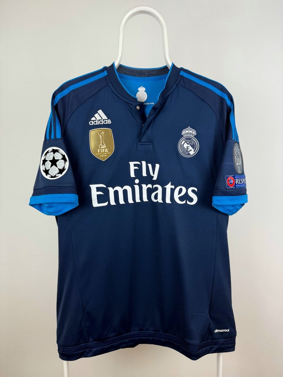 Cristiano Ronaldo - Real Madrid 2015/16 Away Shirt π΅πΉ