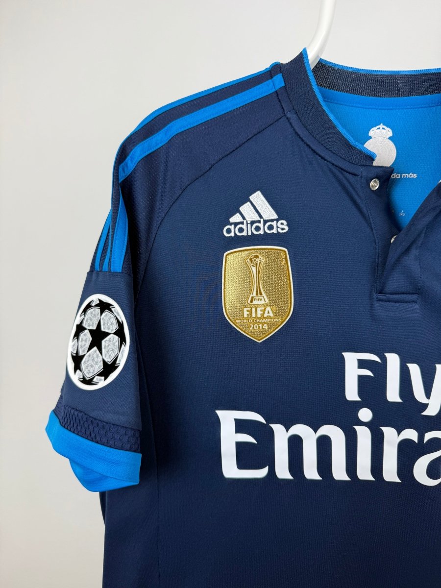 Cristiano Ronaldo - Real Madrid 2015/16 Away Shirt π΅πΉ