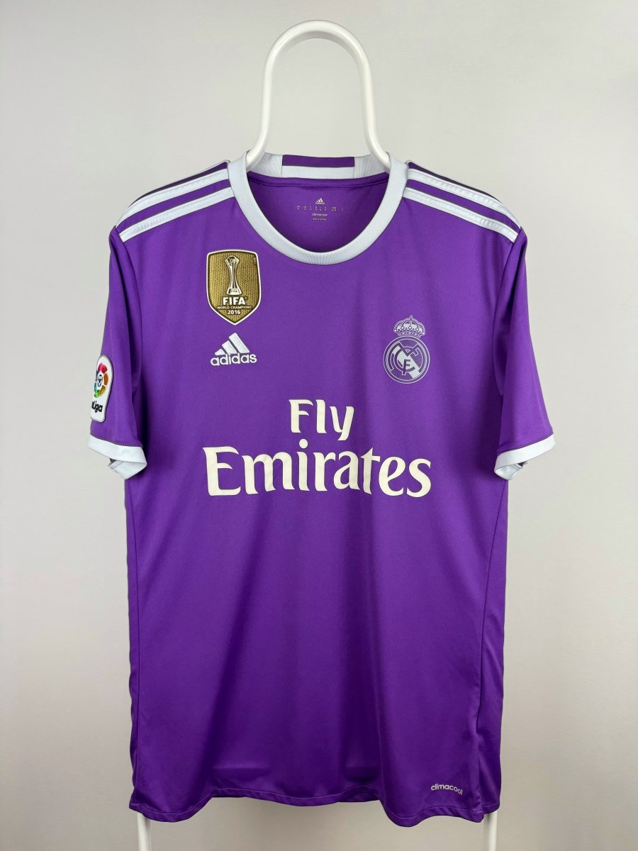 Cristiano Ronaldo - Real Madrid 2016/17 Away Shirt π΅πΉ