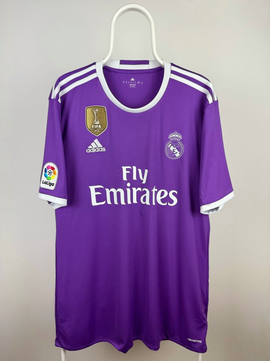 Cristiano Ronaldo - Real Madrid 2016/17 Away Shirt π΅πΉ