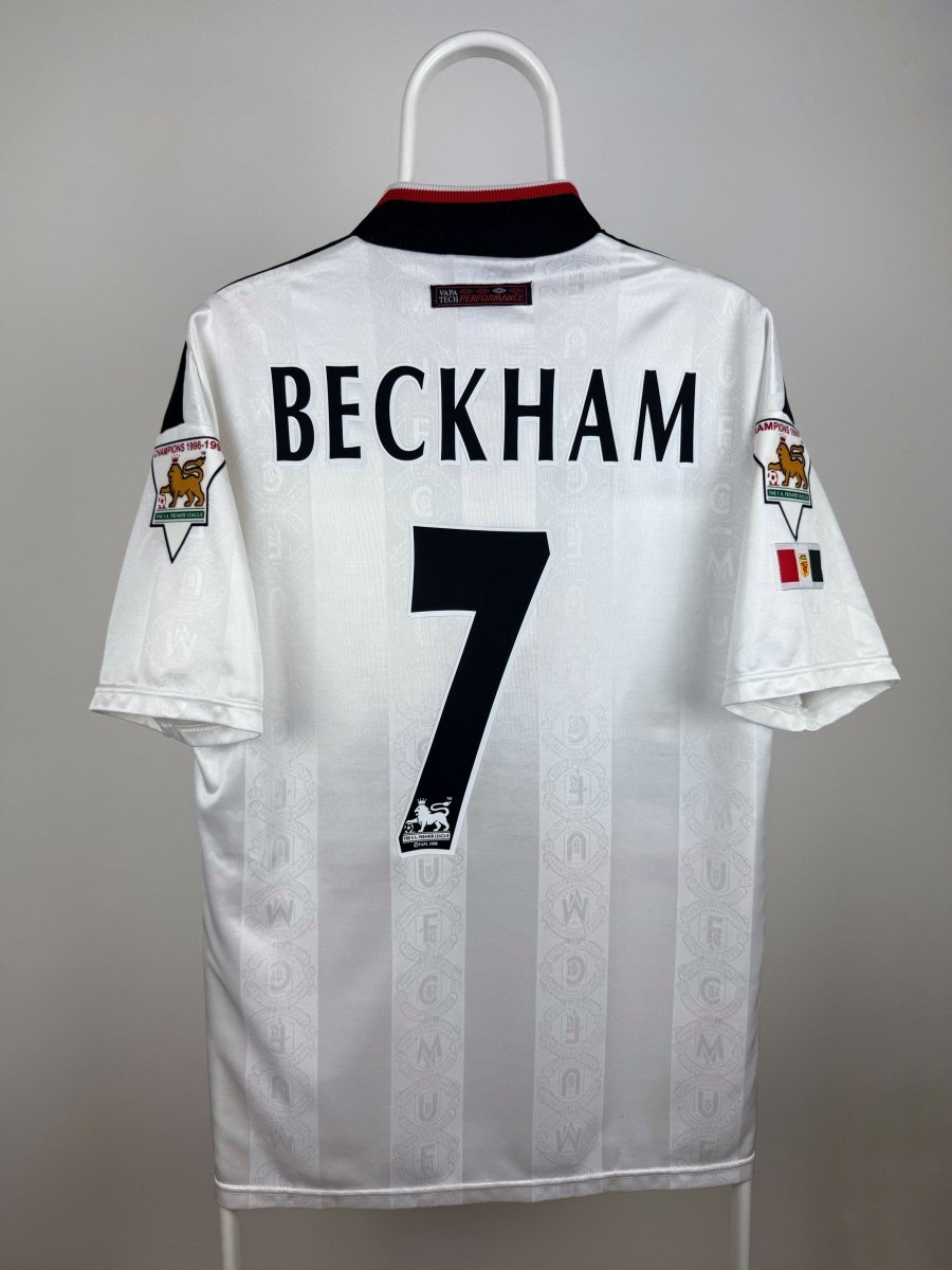David Beckham - Manchester United 1997/98 away shirt ๐ด๓ ง๓ ข๓ ฅ๓ ฎ๓ ง๓ ฟ