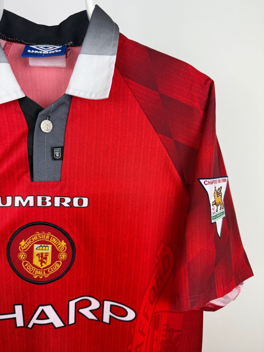 Eric Cantona - Manchester United 1997/98 home shirt π«π·