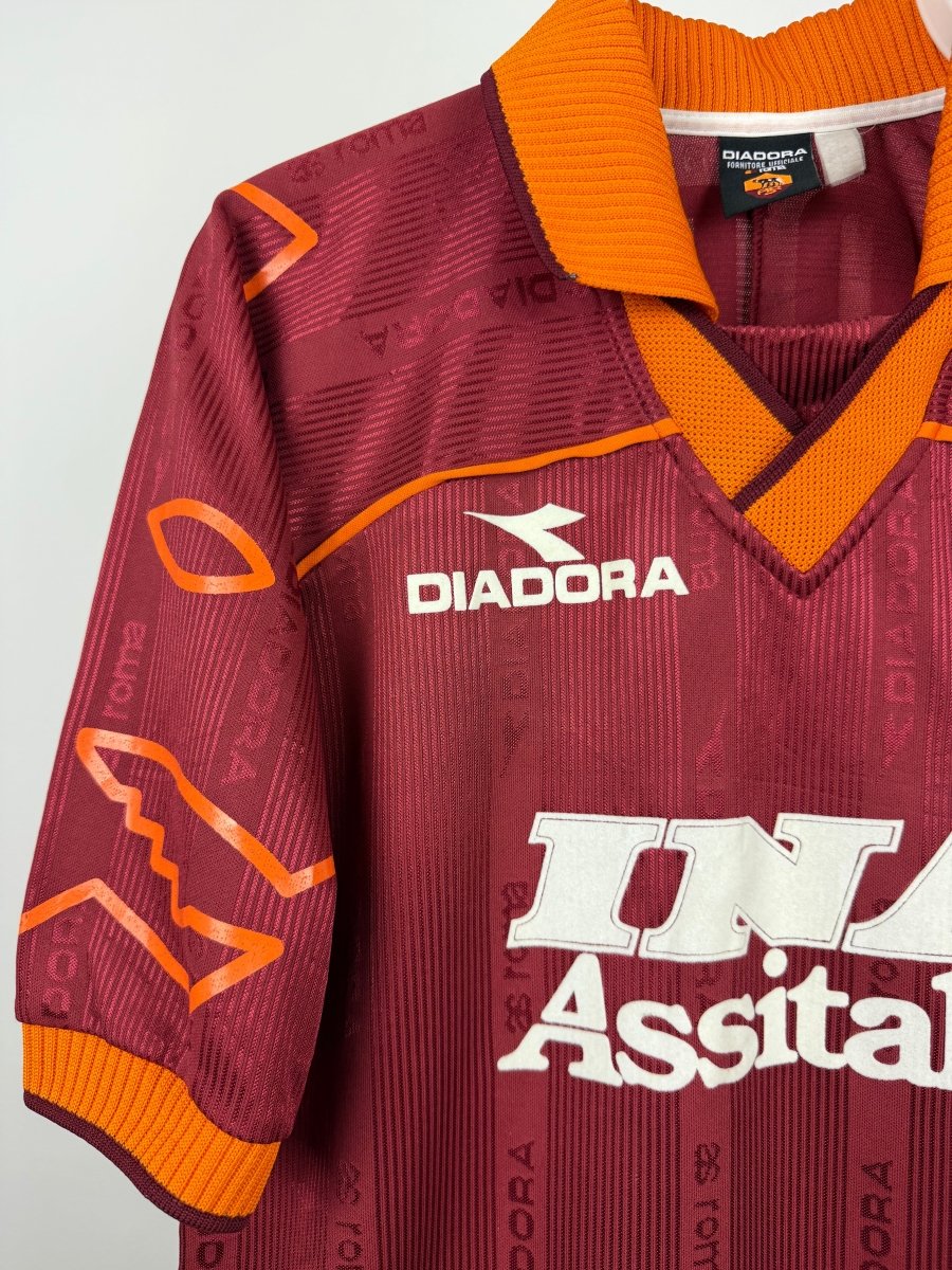 Francesco Totti - Roma 1999/00 home shirt ๐ฎ๐น
