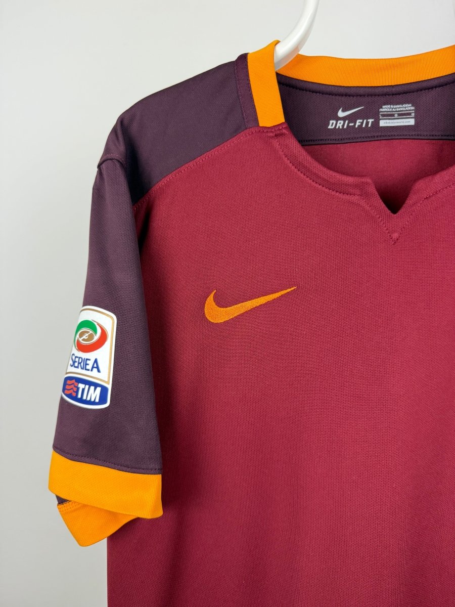 Francesco Totti - Roma 2015/16 home shirt ๐ฎ๐น
