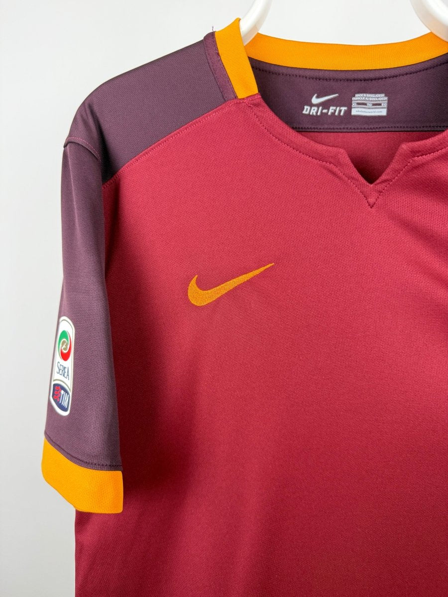 Francesco Totti - Roma 2015/16 home jersey ๐ฎ๐น