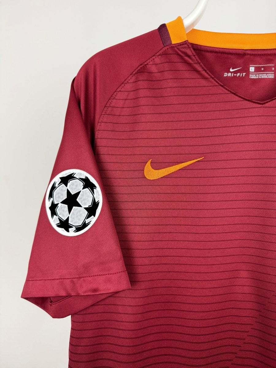 Francesco Totti - Roma 2016/17 home shirt ๐ฎ๐น