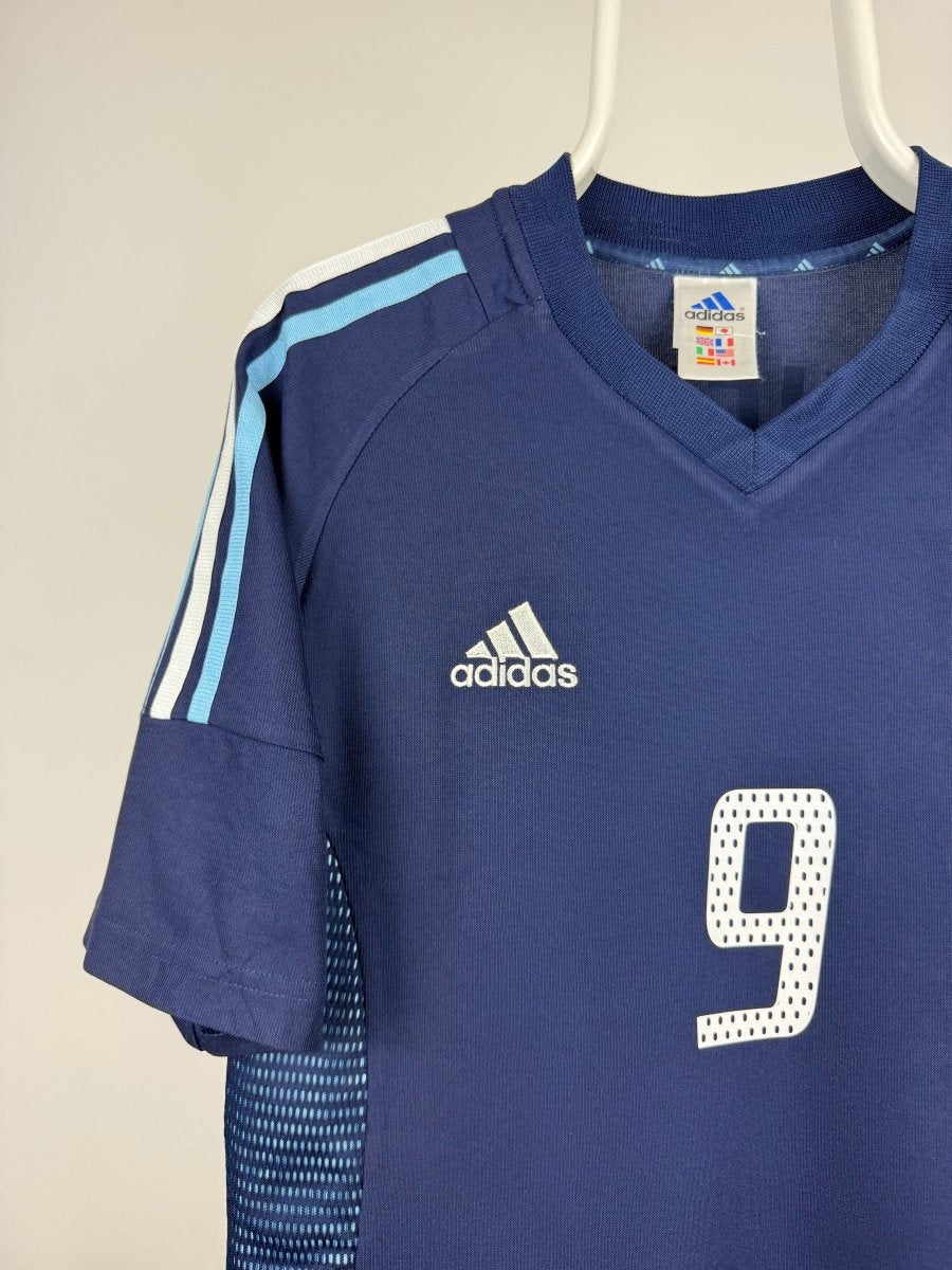 Gabriel Batistuta - Argentina 2002 away shirt π¦π·