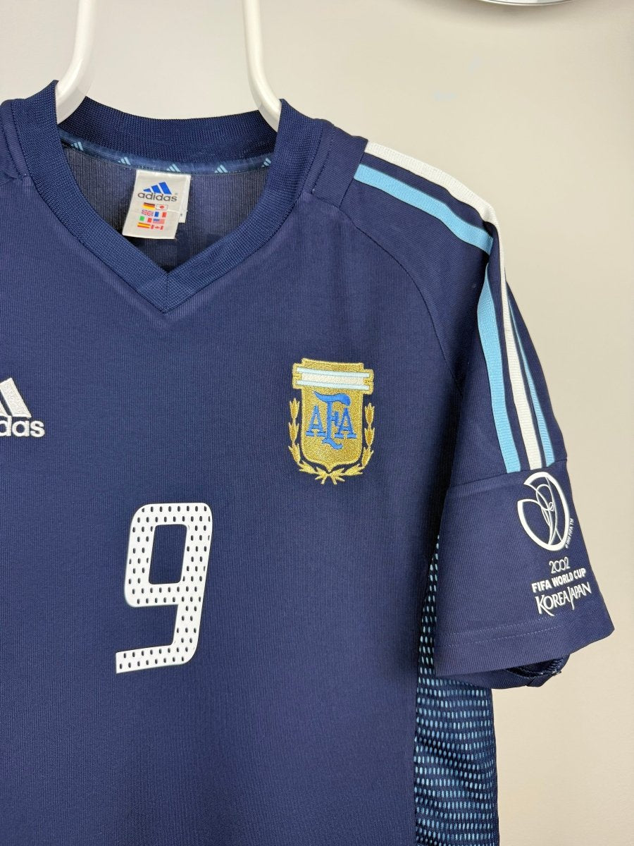 Gabriel Batistuta - Argentina 2002 away shirt π¦π·