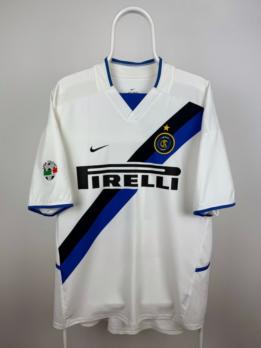 Gabriel Batistuta - Inter 2002/03 away shirt π¦π·