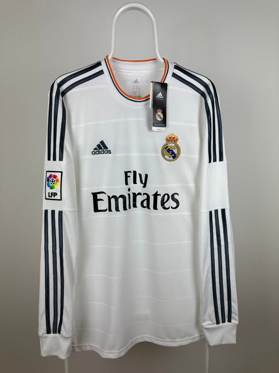 Gareth Bale - Real Madrid 2013/14 home shirt ๐ด๓ ง๓ ข๓ ฅ๓ ฎ๓ ง๓ ฟ