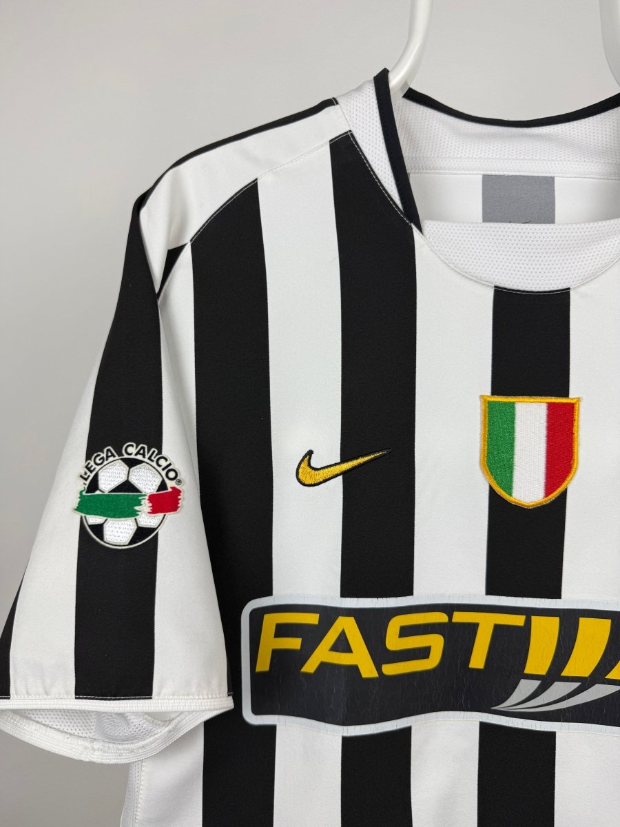 Gianluigi Buffon - Juventus 2003/04 home shirt ๐ฎ๐น