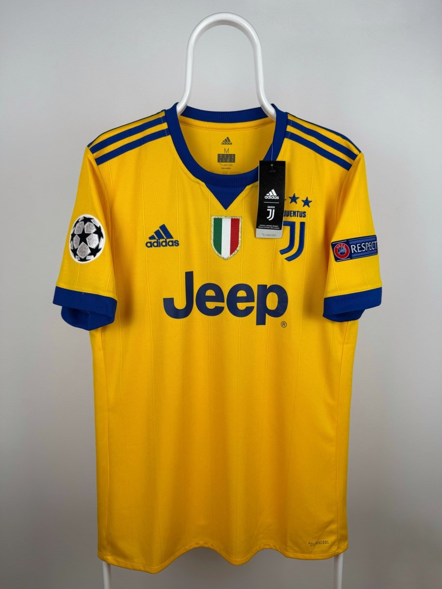 Giorgio Chiellini - Juventus 2017/18 away shirt ๐ฎ๐น