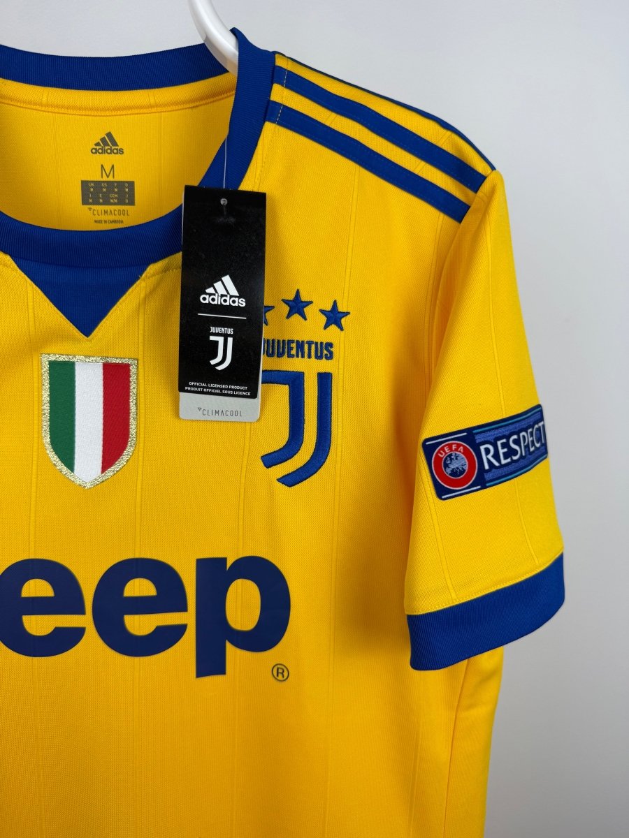 Giorgio Chiellini - Juventus 2017/18 away shirt ๐ฎ๐น
