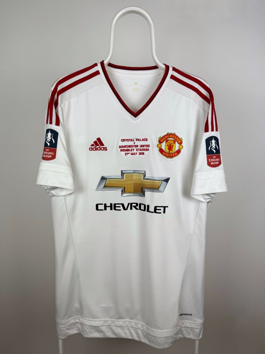 Jesse Lingard - Manchester United 2015/16 away shirt ๐ด๓ ง๓ ข๓ ฅ๓ ฎ๓ ง๓ ฟ