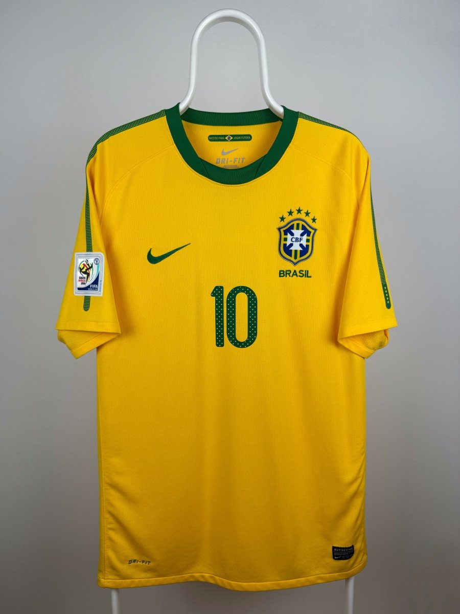 Kaka - Brazil 2010 home shirt π§π·
