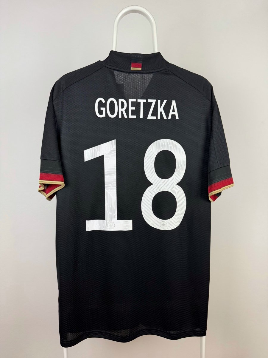 Leon Goretzka - Germany 2020 away shirt 🇩🇪
