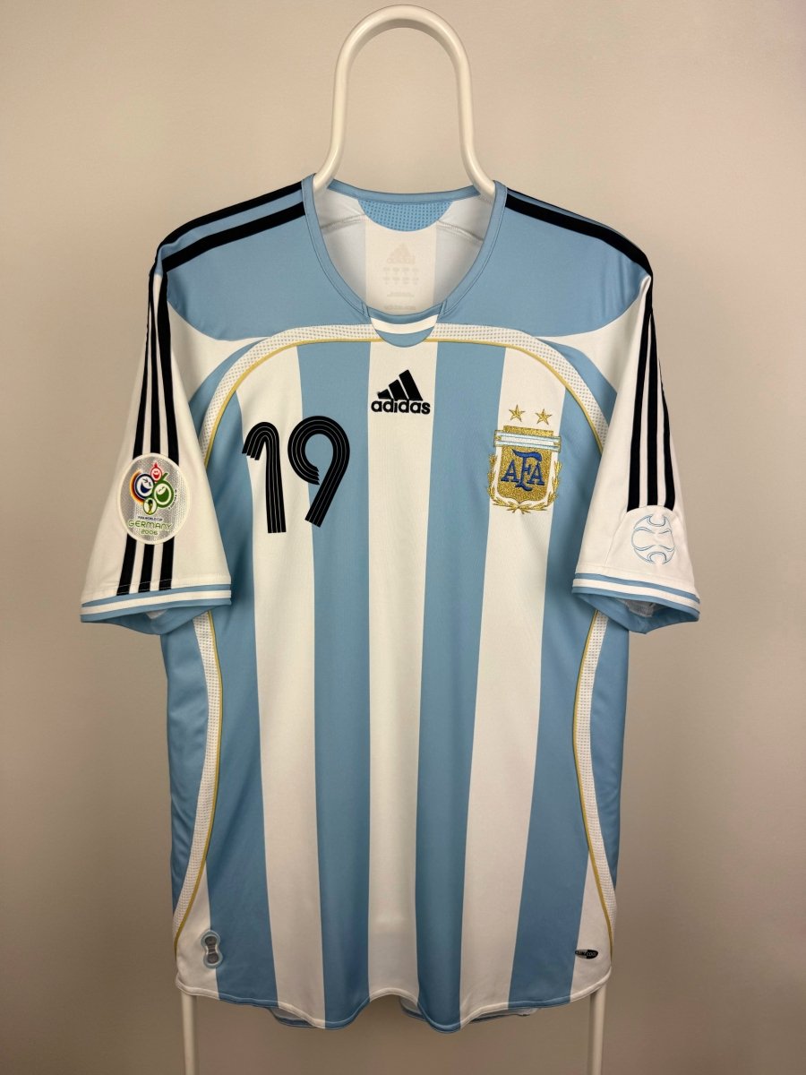 Lionel Messi - Argentina 2006 home shirt π¦π·
