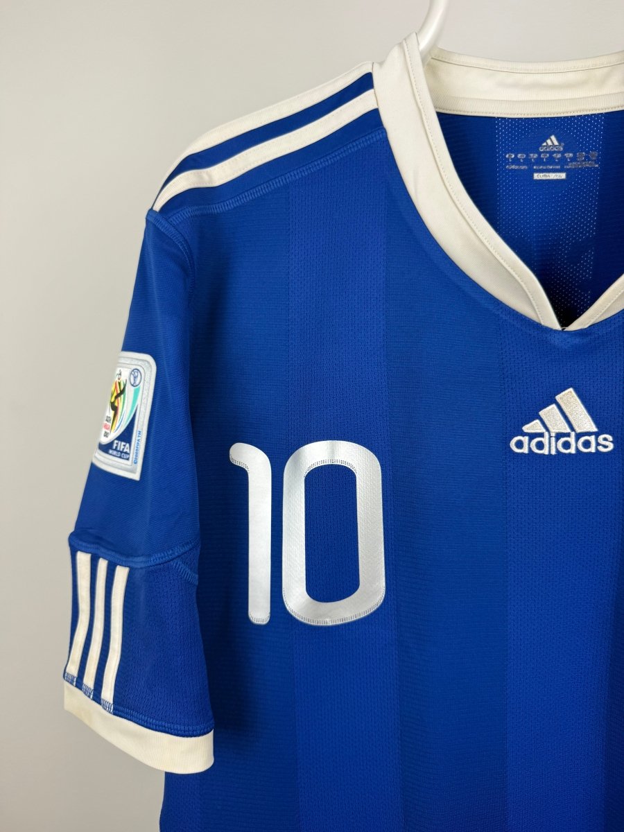 Lionel Messi - Argentina 2010 Away Shirt