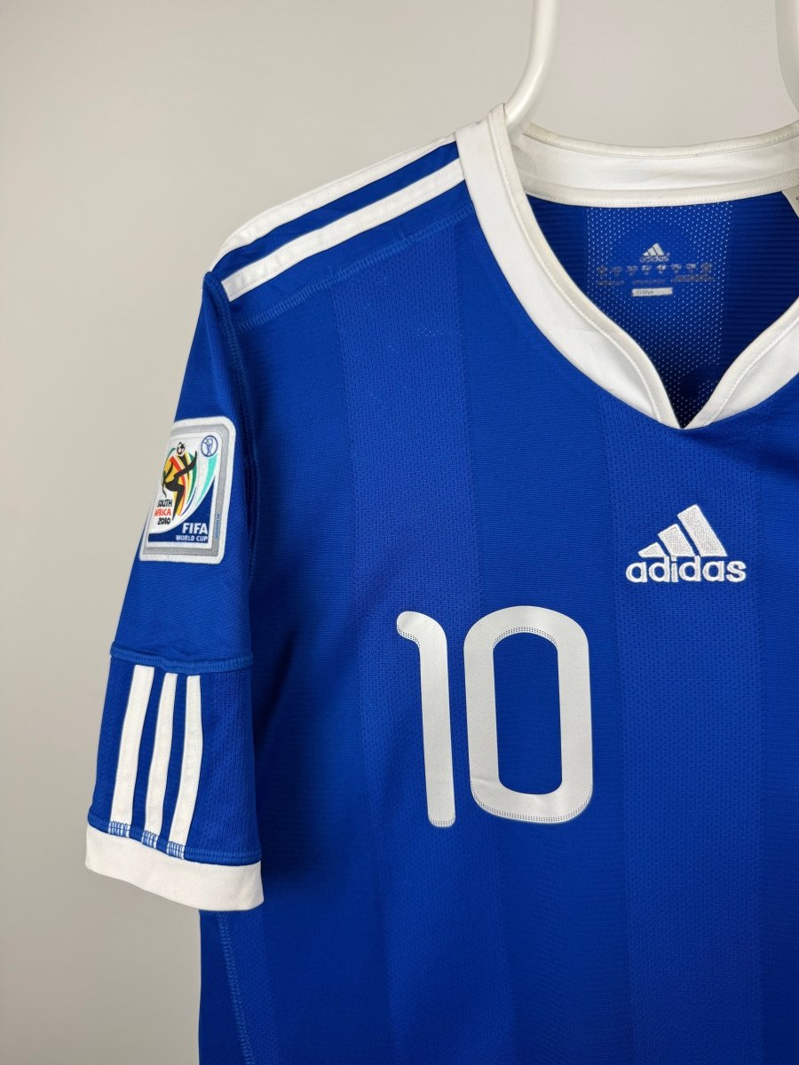 Lionel Messi - Argentina 2010 away shirt π¦π·