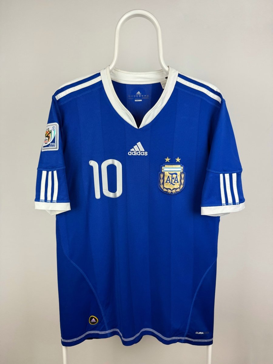 Lionel Messi - Argentina 2010 away shirt π¦π·