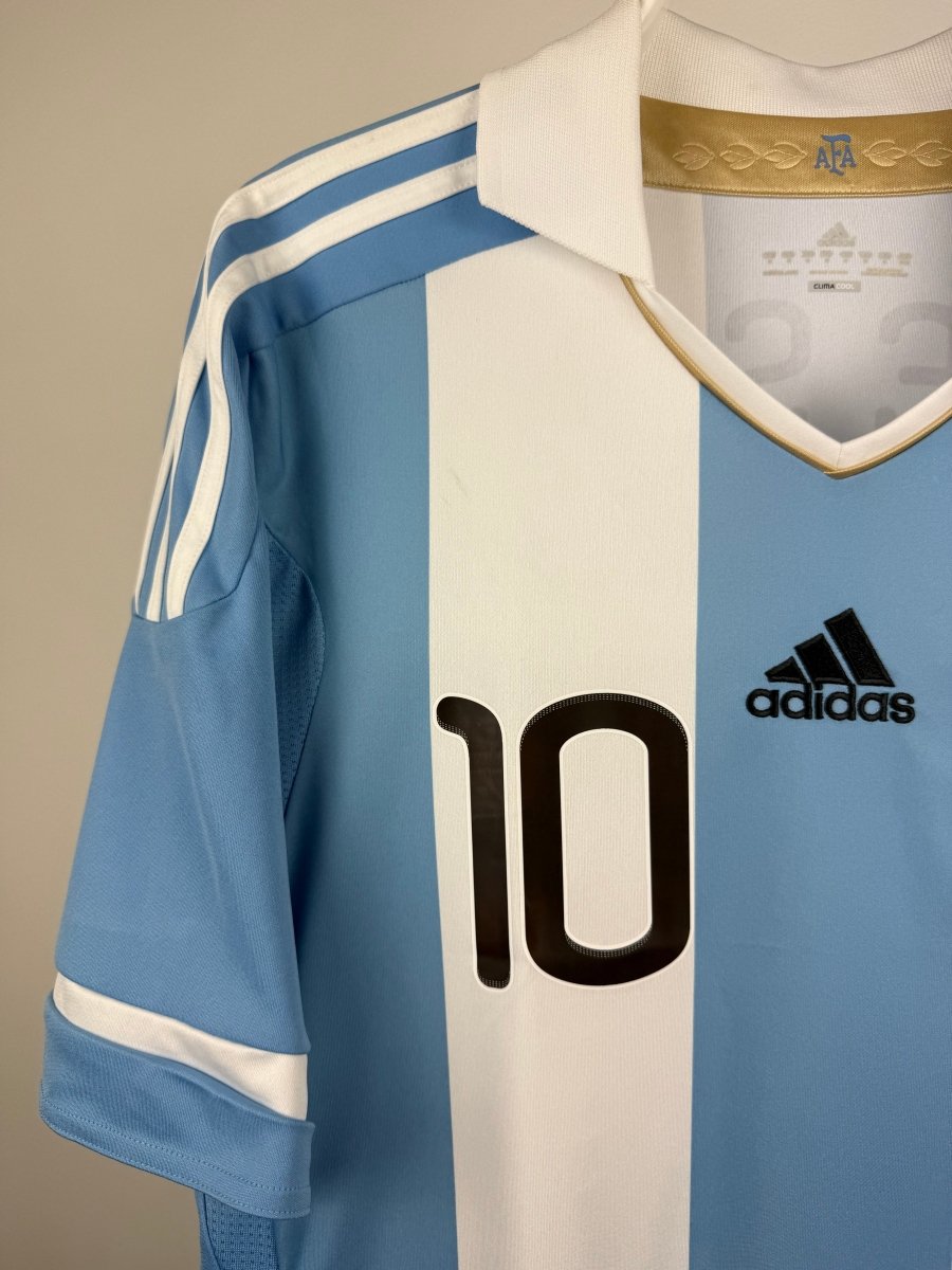 Lionel Messi - Argentina 2011 home shirt π¦π·