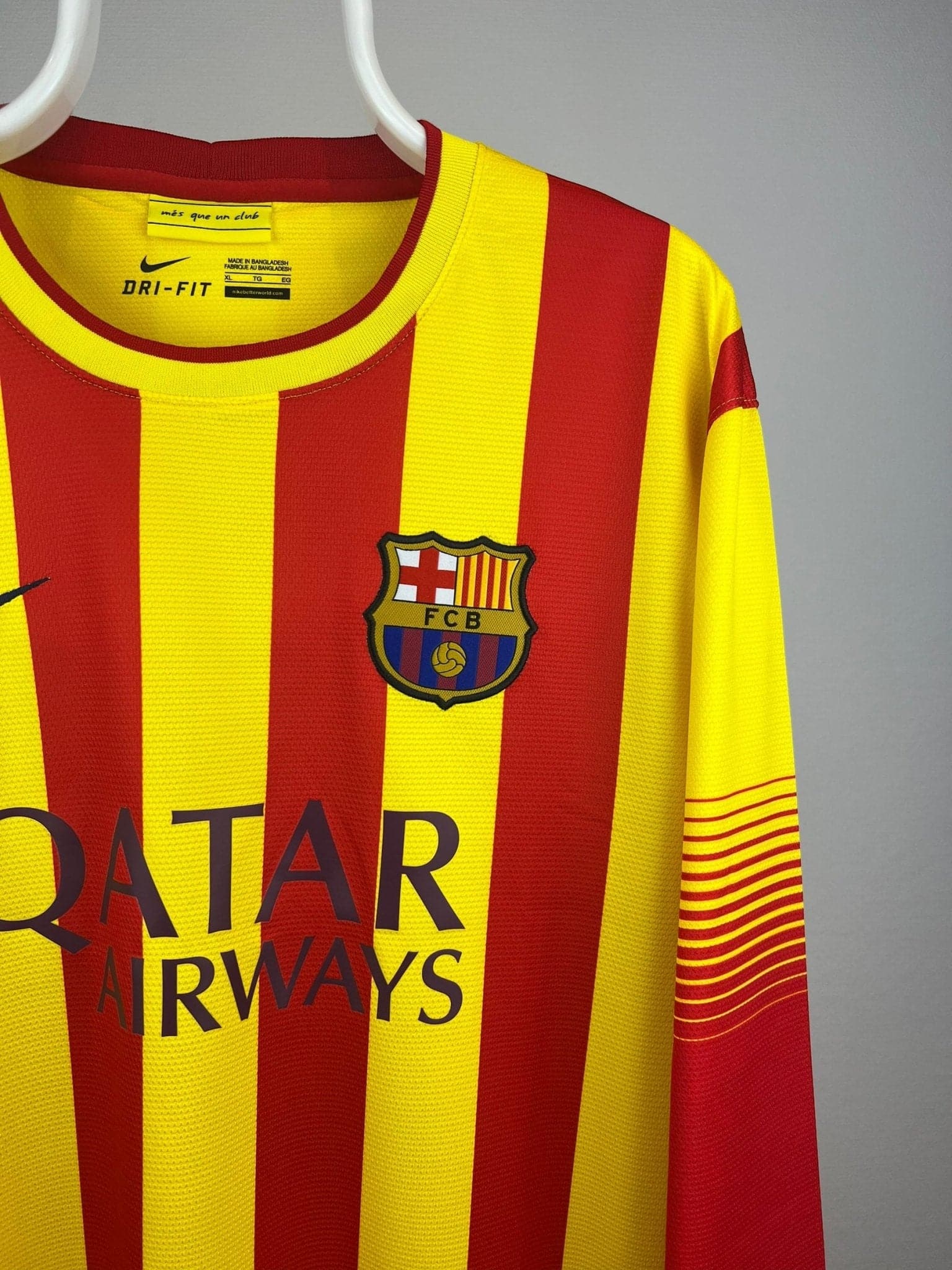 Lionel Messi - FC Barcelona 2013/14 Away Shirt π¦π·