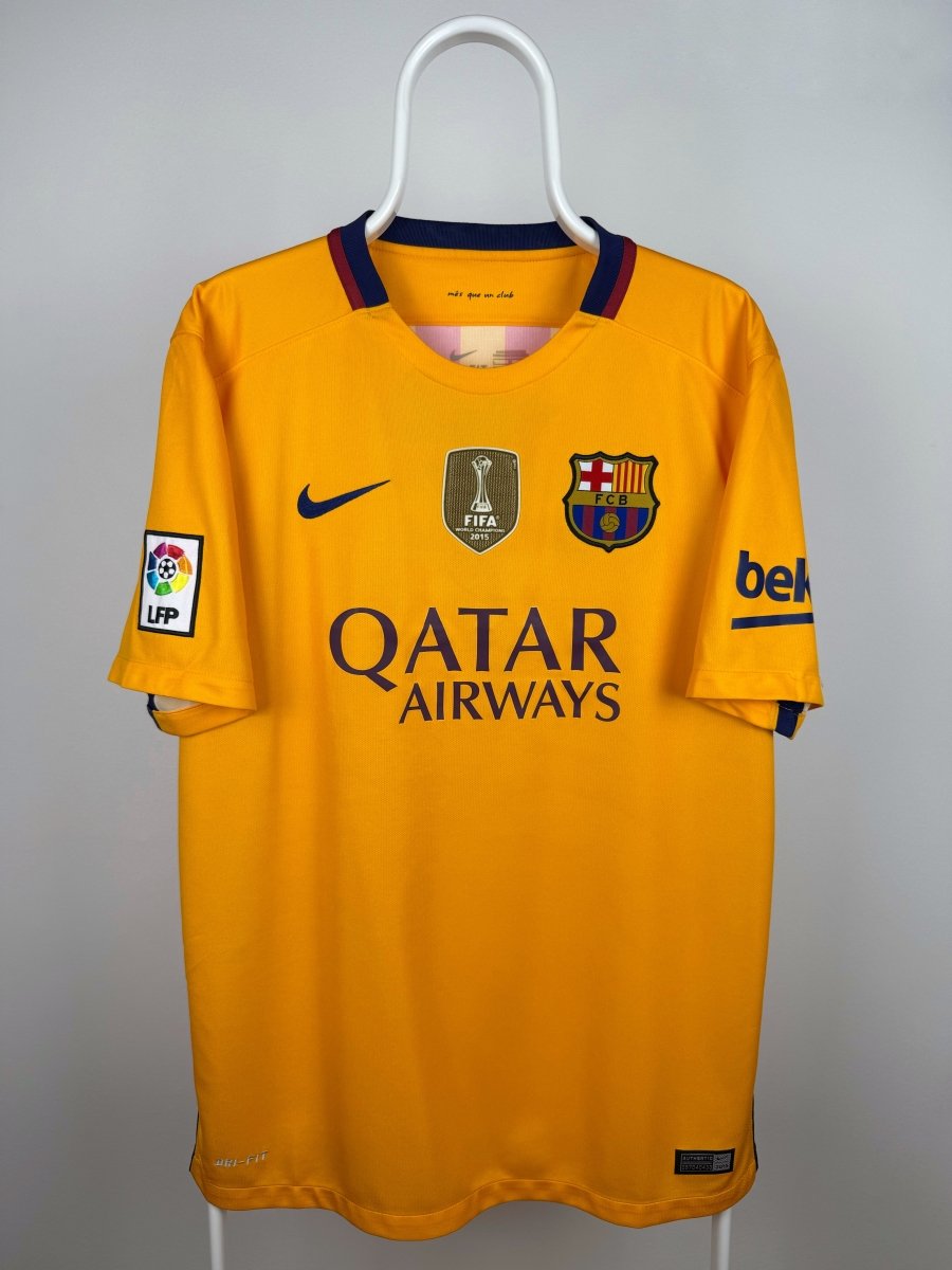 Lionel Messi - FC Barcelona 2015/16 Away Shirt π¦π·