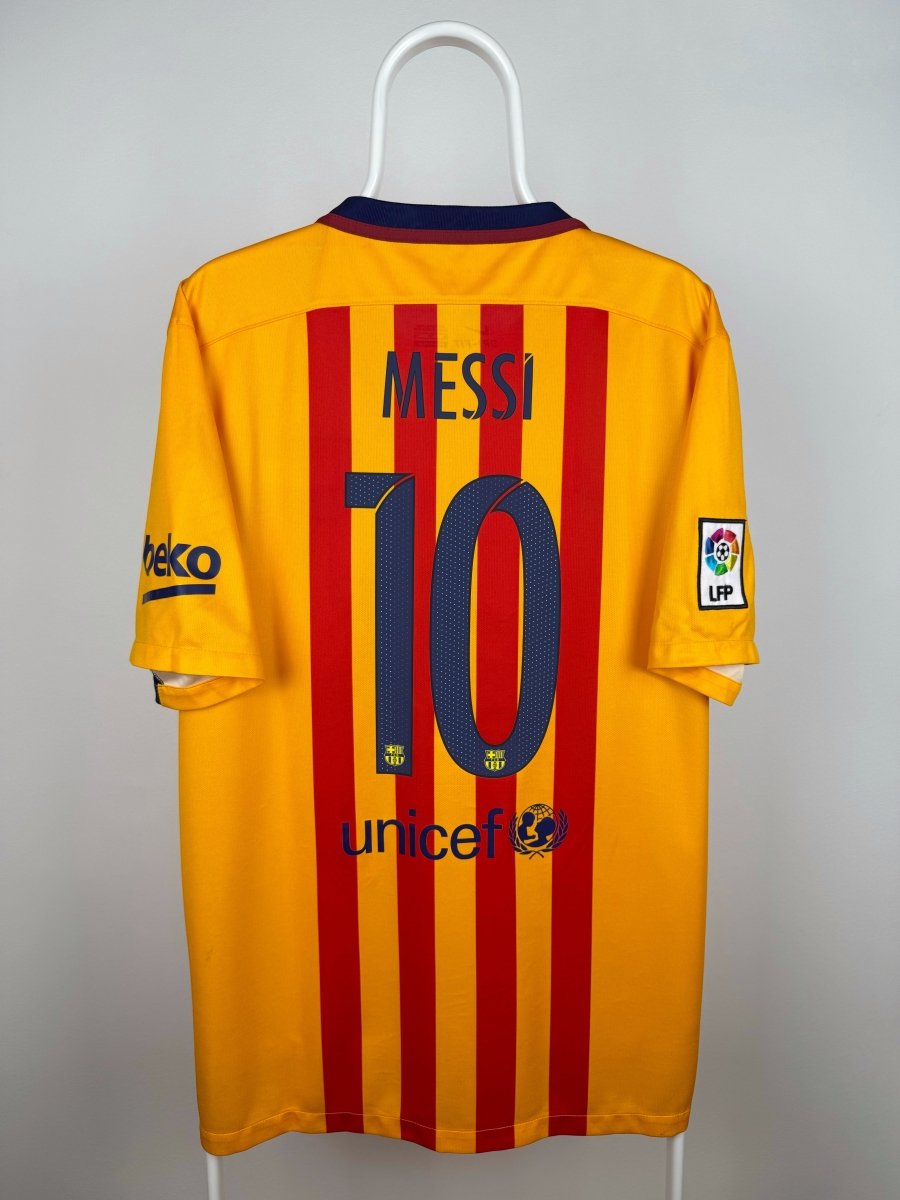Lionel Messi - FC Barcelona 2015/16 away shirt π¦π·